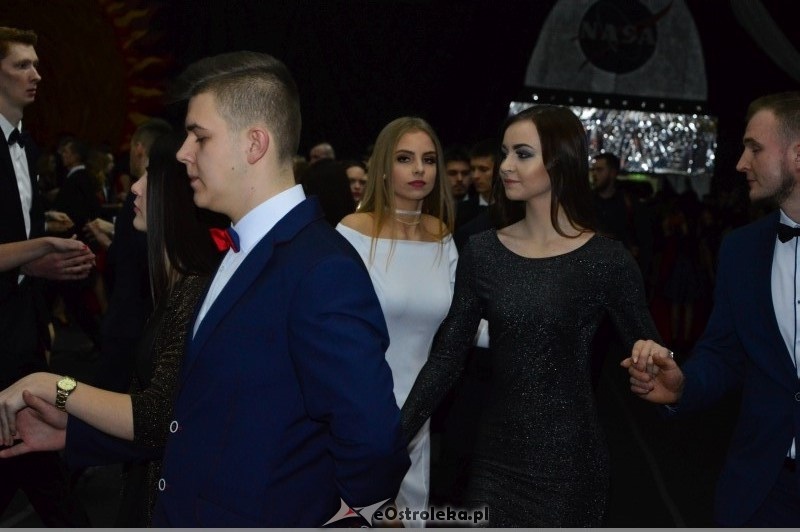 Studniówka III LO w Ostrołęce [07.01.2017] - zdjęcie #266 - eOstroleka.pl