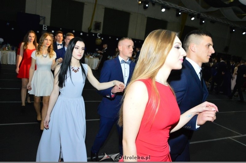 Studniówka III LO w Ostrołęce [07.01.2017] - zdjęcie #247 - eOstroleka.pl