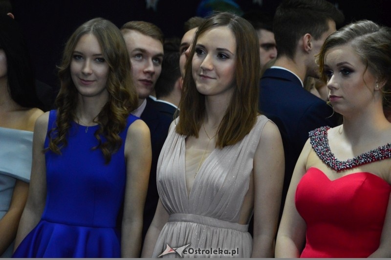 Studniówka III LO w Ostrołęce [07.01.2017] - zdjęcie #215 - eOstroleka.pl