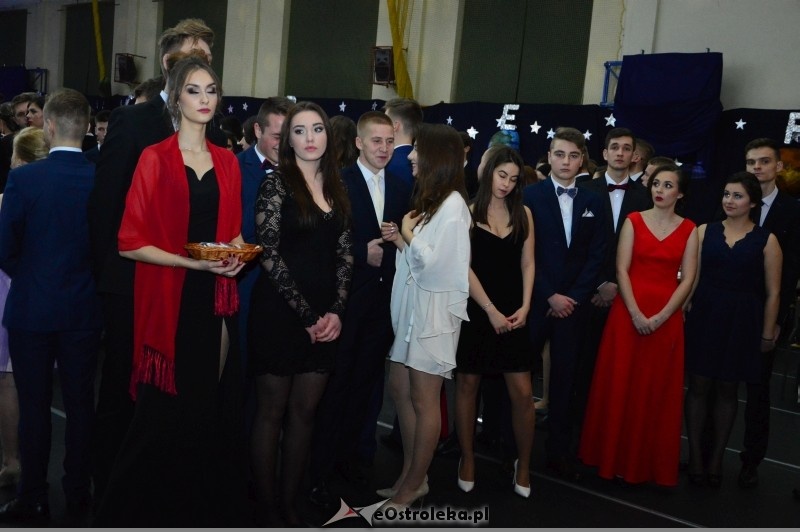 Studniówka III LO w Ostrołęce [07.01.2017] - zdjęcie #206 - eOstroleka.pl