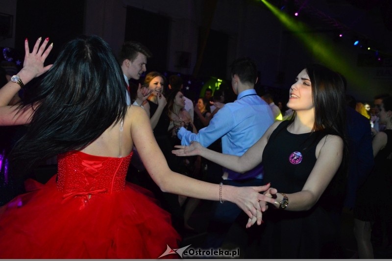 Studniówka III LO w Ostrołęce [07.01.2017] - zdjęcie #203 - eOstroleka.pl