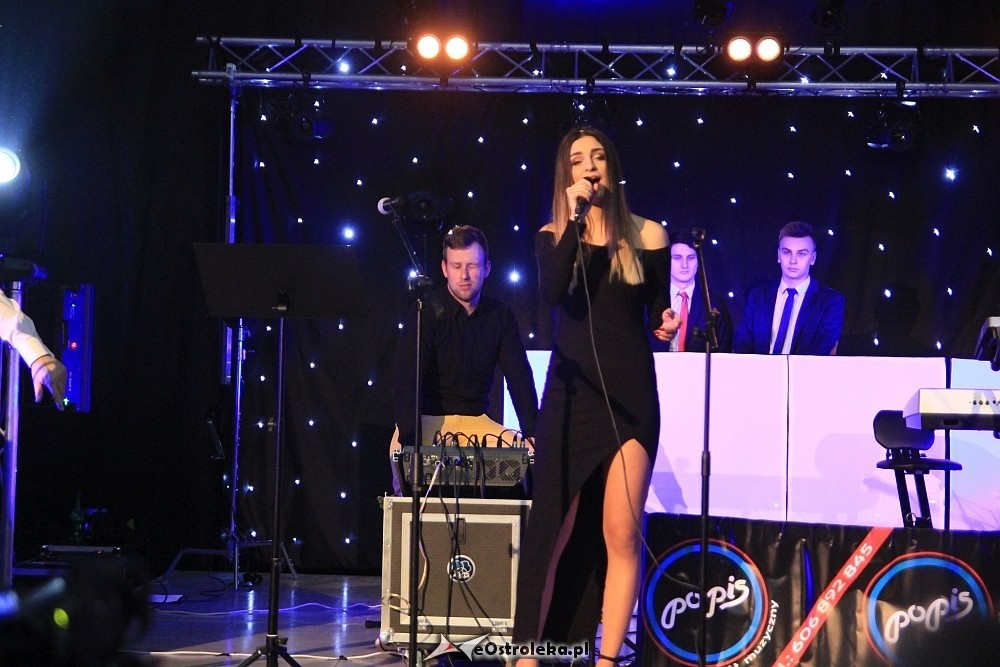 Studniówka III LO w Ostrołęce [07.01.2017] - zdjęcie #131 - eOstroleka.pl