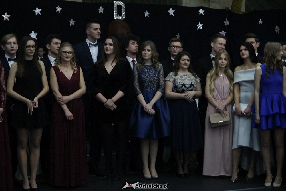 Studniówka III LO w Ostrołęce [07.01.2017] - zdjęcie #128 - eOstroleka.pl