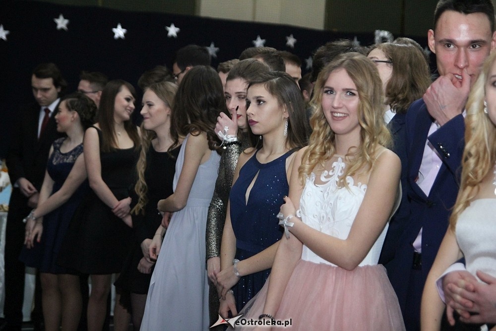 Studniówka III LO w Ostrołęce [07.01.2017] - zdjęcie #120 - eOstroleka.pl