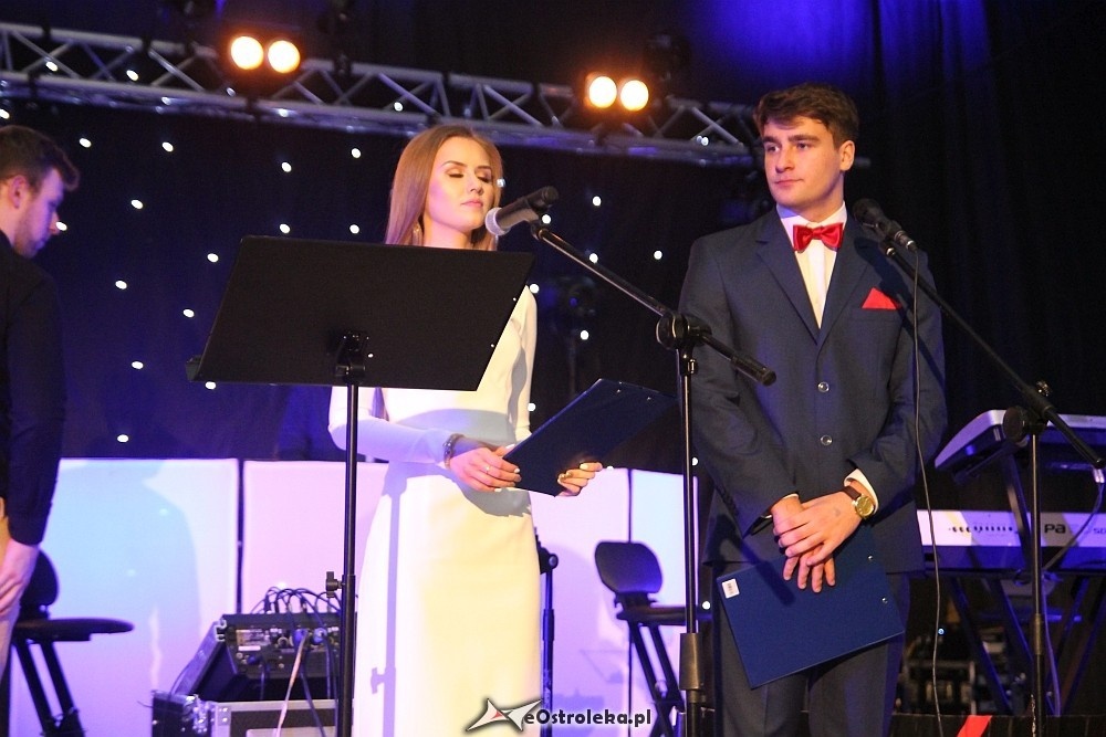 Studniówka III LO w Ostrołęce [07.01.2017] - zdjęcie #115 - eOstroleka.pl