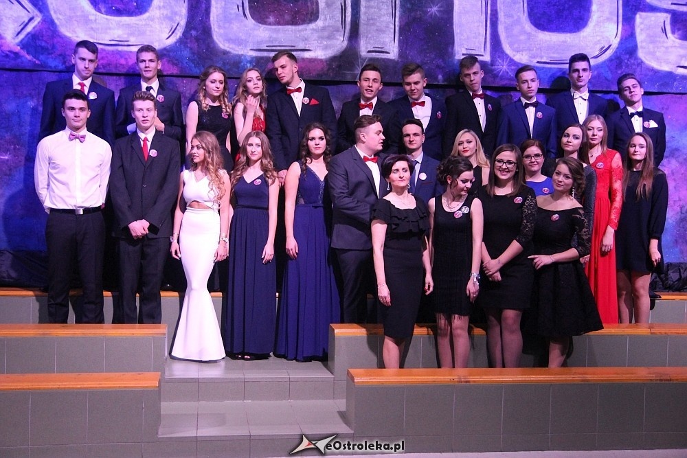 Studniówka III LO w Ostrołęce [07.01.2017] - zdjęcie #110 - eOstroleka.pl