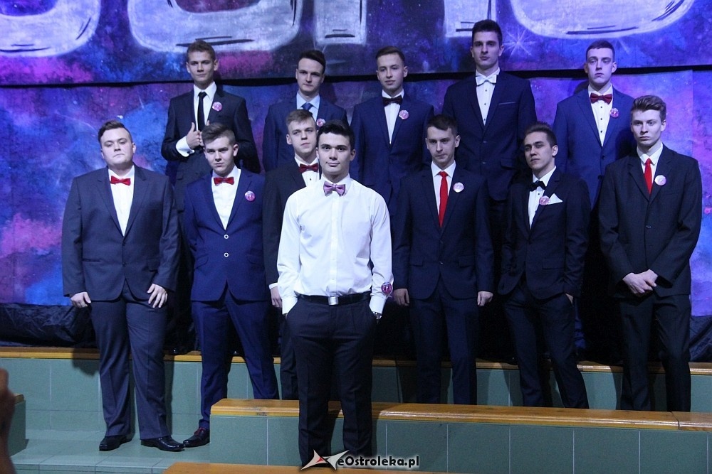 Studniówka III LO w Ostrołęce [07.01.2017] - zdjęcie #108 - eOstroleka.pl