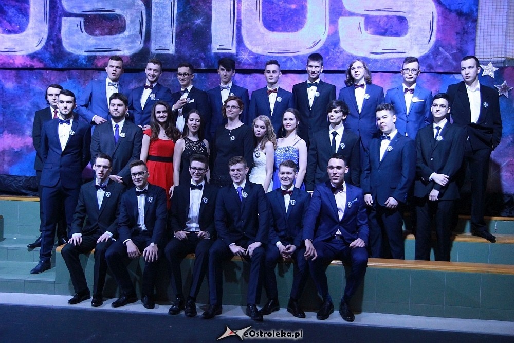 Studniówka III LO w Ostrołęce [07.01.2017] - zdjęcie #99 - eOstroleka.pl
