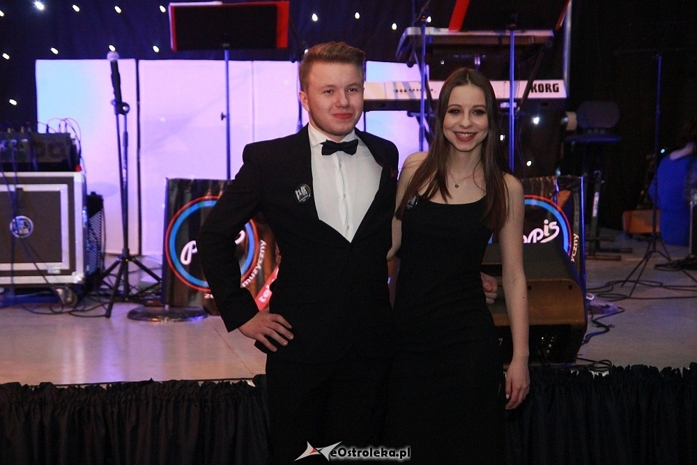 Studniówka III LO w Ostrołęce [07.01.2017] - zdjęcie #90 - eOstroleka.pl