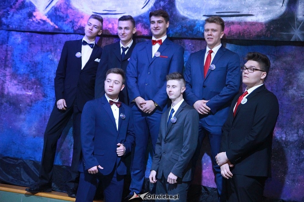 Studniówka III LO w Ostrołęce [07.01.2017] - zdjęcie #89 - eOstroleka.pl