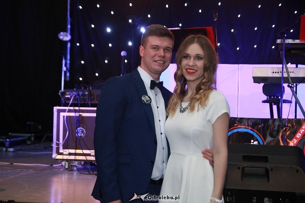 Studniówka III LO w Ostrołęce [07.01.2017] - zdjęcie #87 - eOstroleka.pl