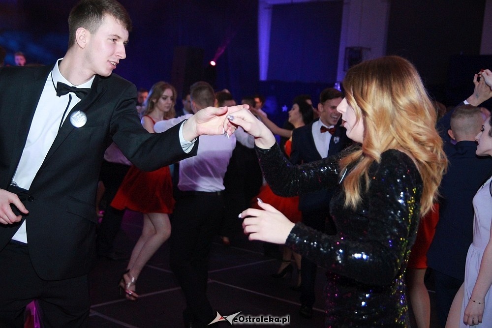 Studniówka III LO w Ostrołęce [07.01.2017] - zdjęcie #76 - eOstroleka.pl