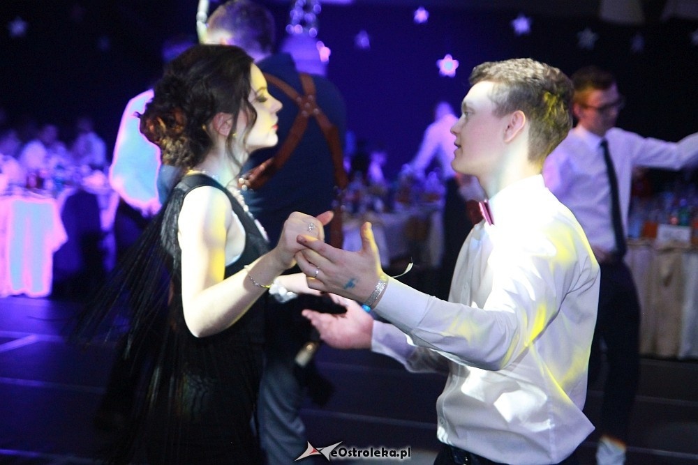 Studniówka III LO w Ostrołęce [07.01.2017] - zdjęcie #29 - eOstroleka.pl