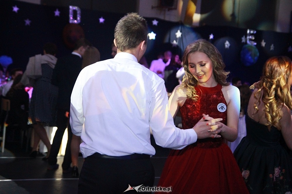 Studniówka III LO w Ostrołęce [07.01.2017] - zdjęcie #28 - eOstroleka.pl