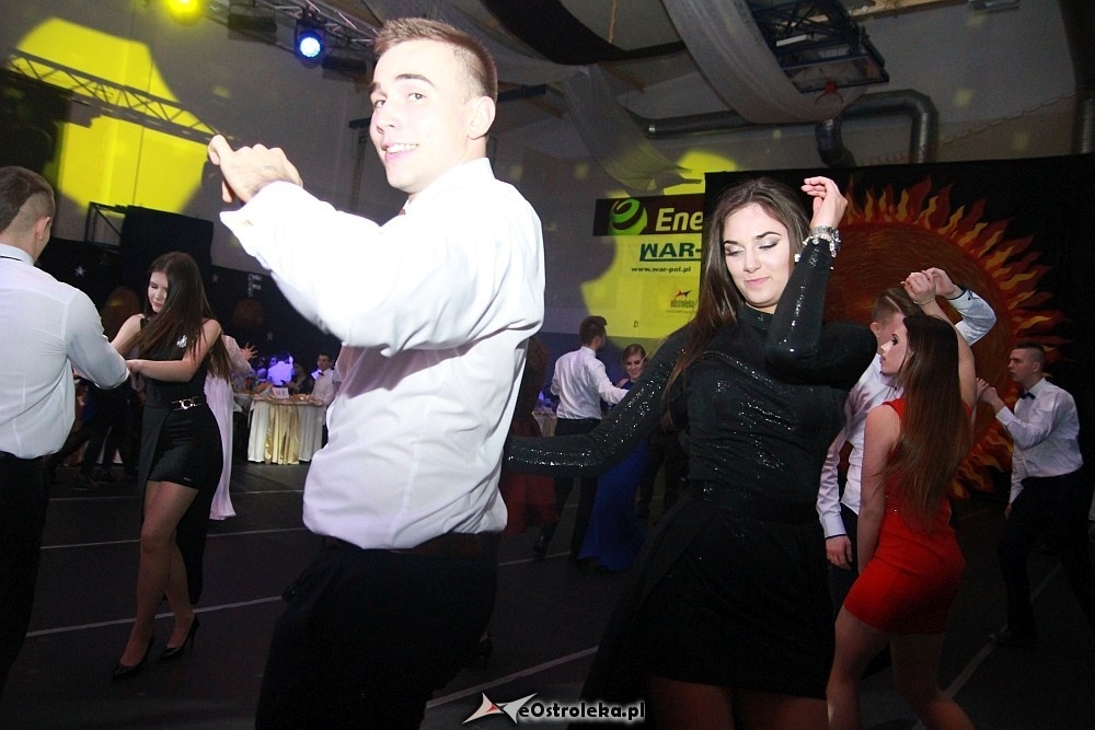 Studniówka III LO w Ostrołęce [07.01.2017] - zdjęcie #16 - eOstroleka.pl