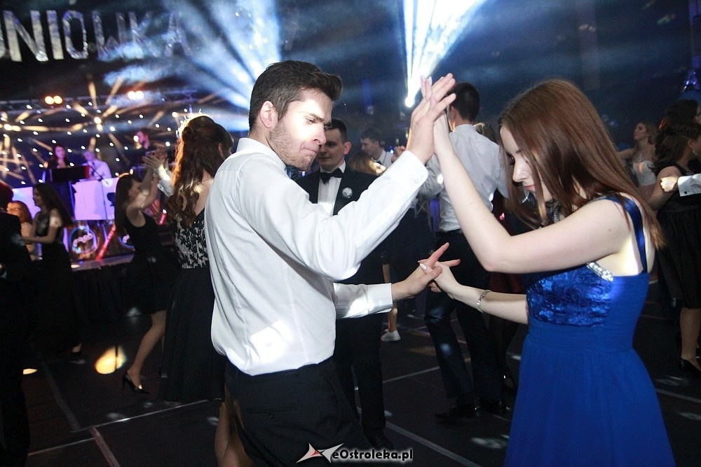 Studniówka III LO w Ostrołęce [07.01.2017] - zdjęcie #10 - eOstroleka.pl