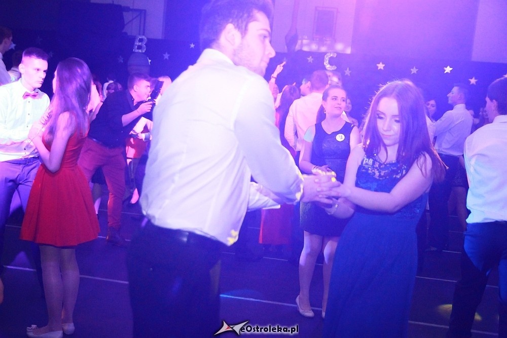 Studniówka III LO w Ostrołęce [07.01.2017] - zdjęcie #4 - eOstroleka.pl