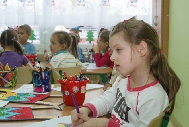 Przedszkolaki wspierają Wielką Orkiestrę Świątecznej Pomocy (07.01.10) - zdjęcie #17 - eOstroleka.pl