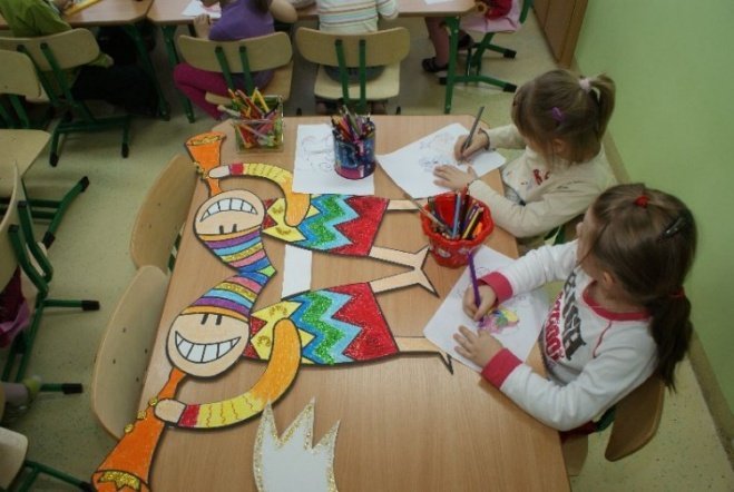 Przedszkolaki wspierają Wielką Orkiestrę Świątecznej Pomocy (07.01.10) - zdjęcie #19 - eOstroleka.pl