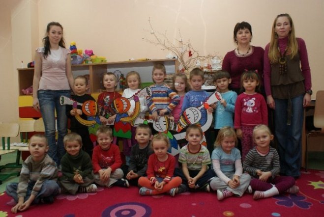 Przedszkolaki wspierają Wielką Orkiestrę Świątecznej Pomocy (07.01.10) - zdjęcie #25 - eOstroleka.pl