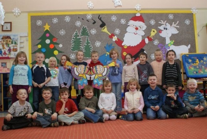Przedszkolaki wspierają Wielką Orkiestrę Świątecznej Pomocy (07.01.10) - zdjęcie #40 - eOstroleka.pl