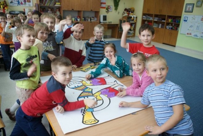 Przedszkolaki wspierają Wielką Orkiestrę Świątecznej Pomocy (07.01.10) - zdjęcie #11 - eOstroleka.pl
