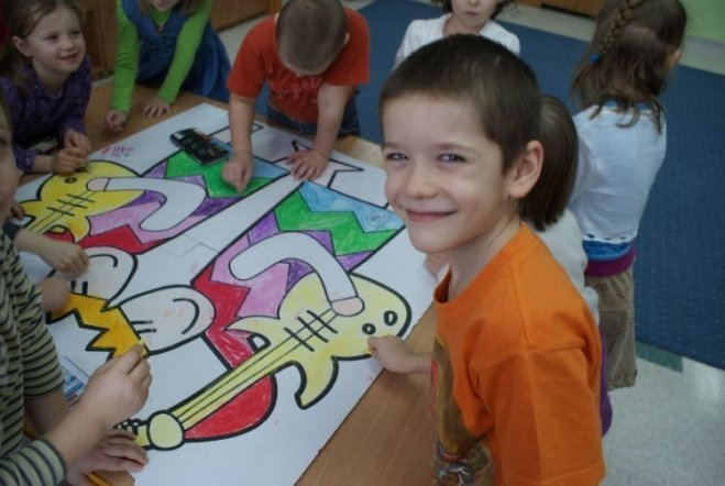 Przedszkolaki wspierają Wielką Orkiestrę Świątecznej Pomocy (07.01.10) - zdjęcie #5 - eOstroleka.pl