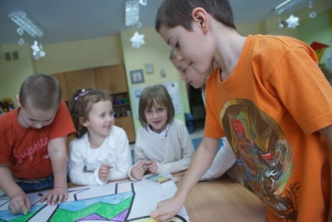 Przedszkolaki wspierają Wielką Orkiestrę Świątecznej Pomocy (07.01.10) - zdjęcie #50 - eOstroleka.pl