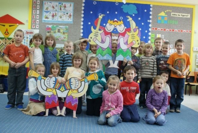 Przedszkolaki wspierają Wielką Orkiestrę Świątecznej Pomocy (07.01.10) - zdjęcie #1 - eOstroleka.pl