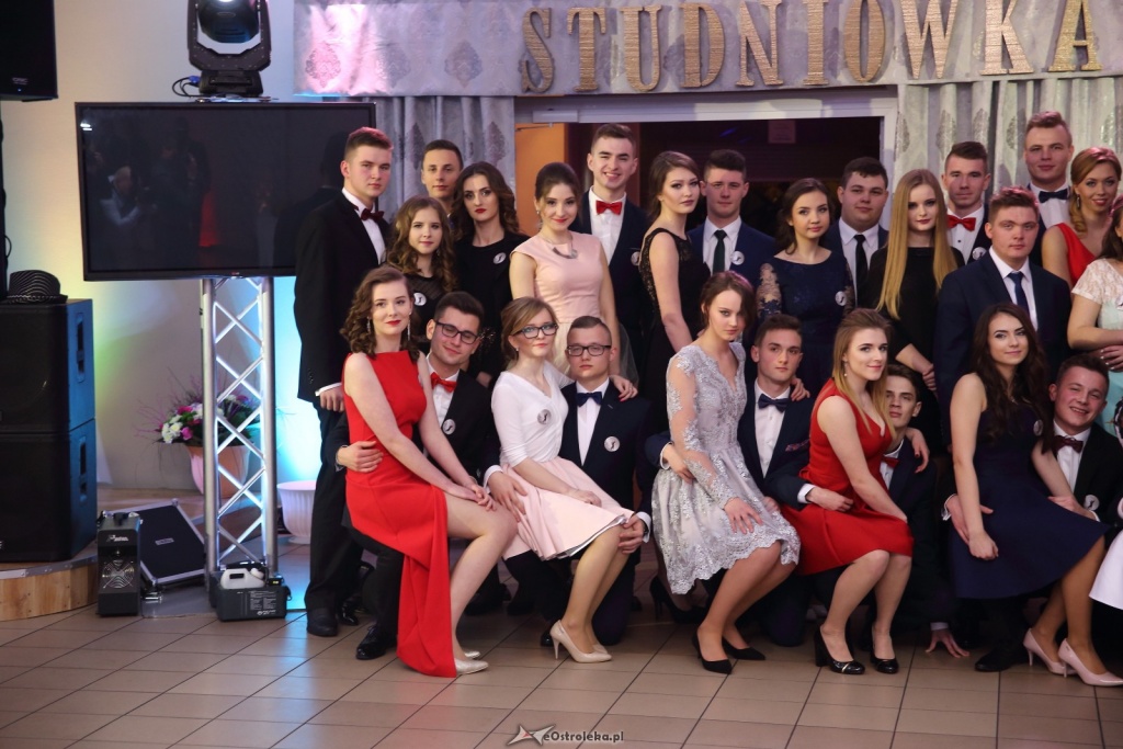 Studniówka w Zespole Szkół Zawodowych nr 1 w Ostrołęce [ZDJĘCIA] - zdjęcie #103 - eOstroleka.pl