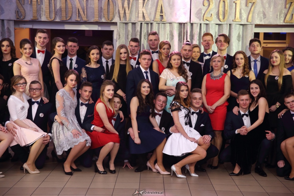 Studniówka w Zespole Szkół Zawodowych nr 1 w Ostrołęce [ZDJĘCIA] - zdjęcie #102 - eOstroleka.pl