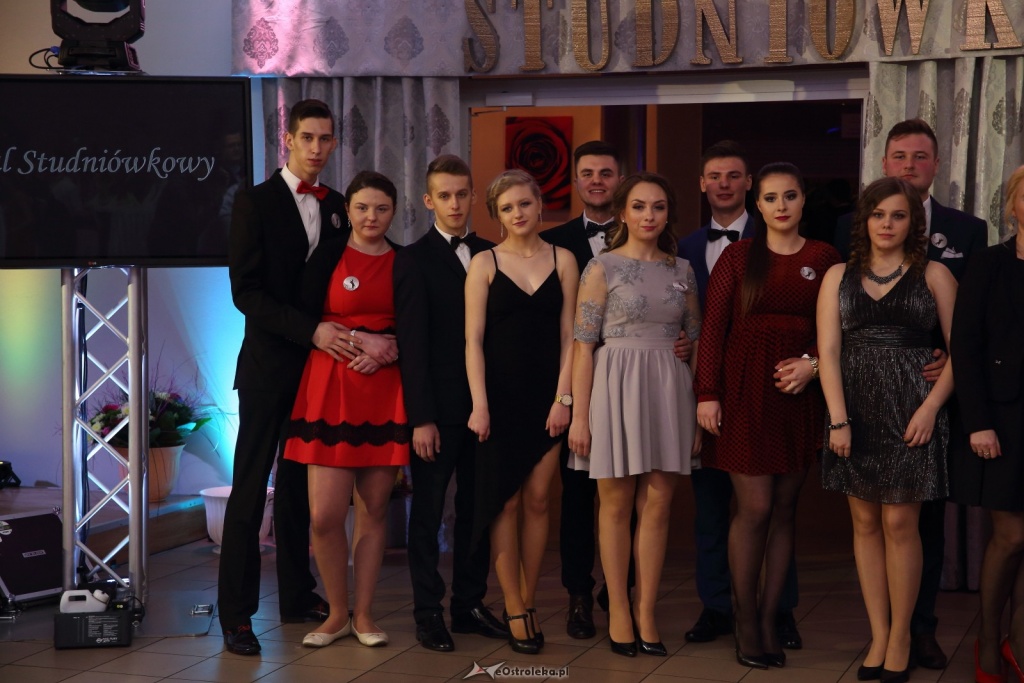 Studniówka w Zespole Szkół Zawodowych nr 1 w Ostrołęce [ZDJĘCIA] - zdjęcie #99 - eOstroleka.pl