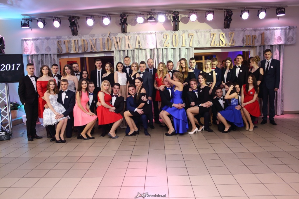 Studniówka w Zespole Szkół Zawodowych nr 1 w Ostrołęce [ZDJĘCIA] - zdjęcie #95 - eOstroleka.pl