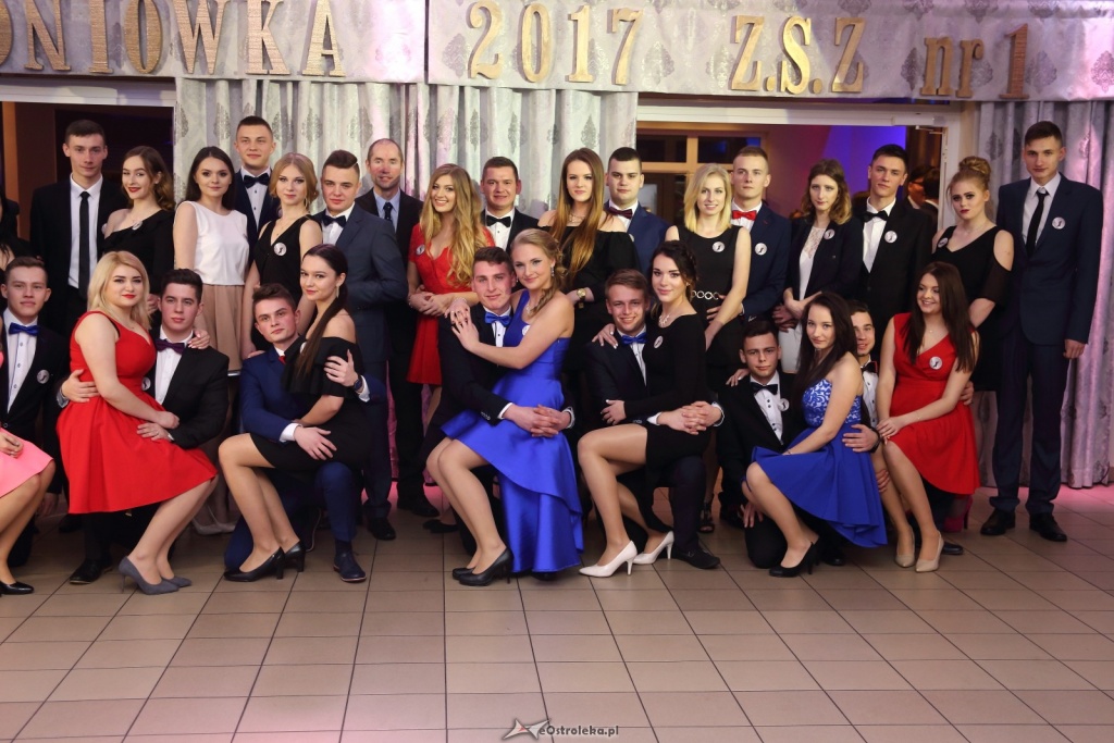 Studniówka w Zespole Szkół Zawodowych nr 1 w Ostrołęce [ZDJĘCIA] - zdjęcie #92 - eOstroleka.pl