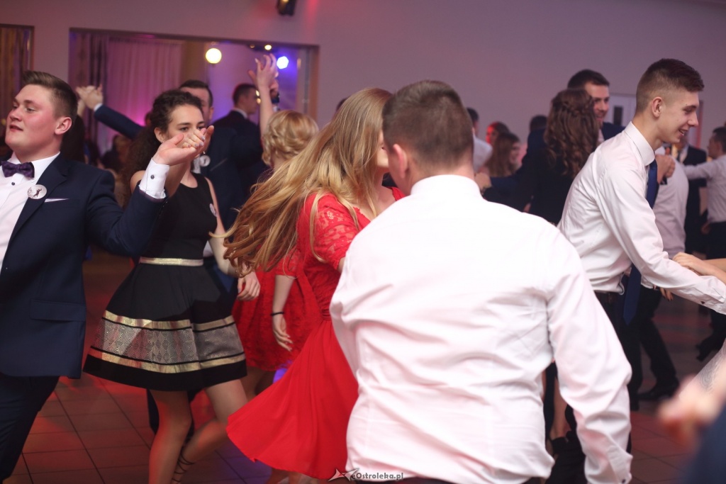 Studniówka w Zespole Szkół Zawodowych nr 1 w Ostrołęce [ZDJĘCIA] - zdjęcie #83 - eOstroleka.pl