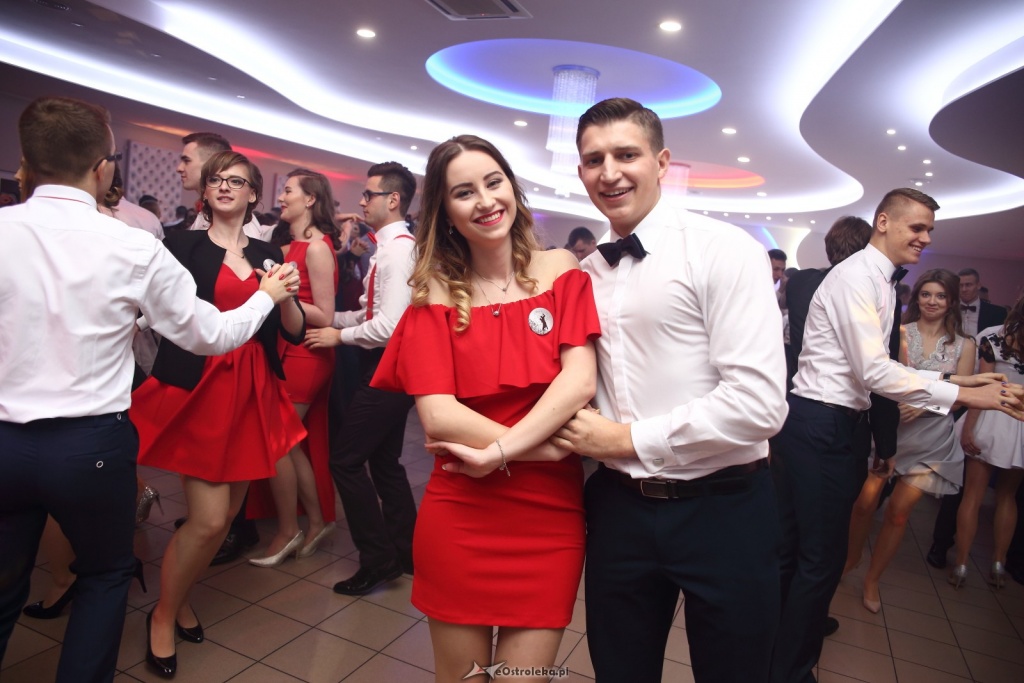 Studniówka w Zespole Szkół Zawodowych nr 1 w Ostrołęce [ZDJĘCIA] - zdjęcie #72 - eOstroleka.pl