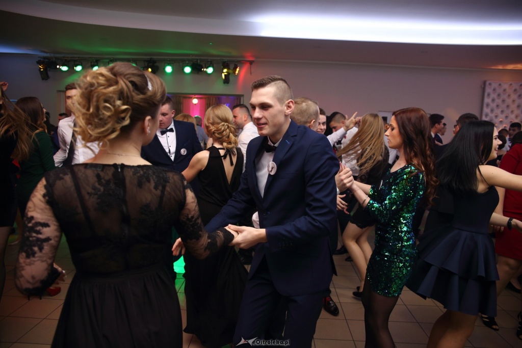 Studniówka w Zespole Szkół Zawodowych nr 1 w Ostrołęce [ZDJĘCIA] - zdjęcie #68 - eOstroleka.pl