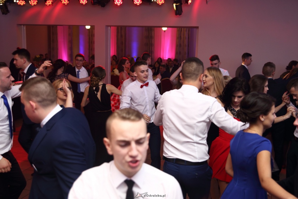 Studniówka w Zespole Szkół Zawodowych nr 1 w Ostrołęce [ZDJĘCIA] - zdjęcie #56 - eOstroleka.pl