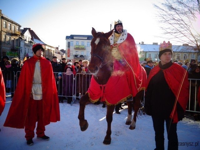 Orszak Trzech Króli po raz czwarty na ulicach Przasnysza [WIDEO, ZDJĘCIA] - zdjęcie #36 - eOstroleka.pl