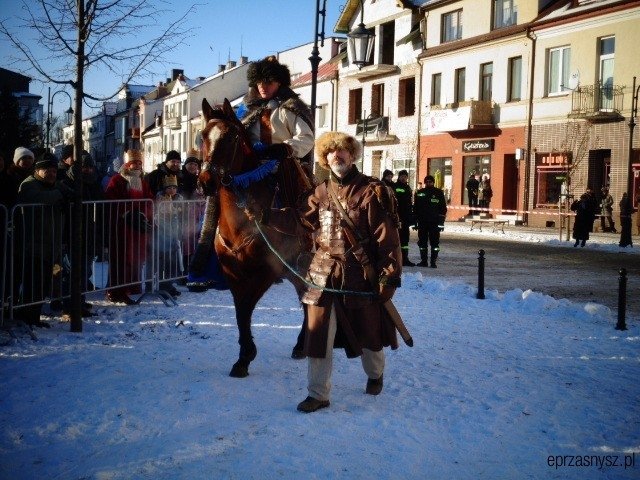 Orszak Trzech Króli po raz czwarty na ulicach Przasnysza [WIDEO, ZDJĘCIA] - zdjęcie #33 - eOstroleka.pl