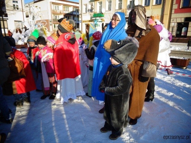 Orszak Trzech Króli po raz czwarty na ulicach Przasnysza [WIDEO, ZDJĘCIA] - zdjęcie #29 - eOstroleka.pl