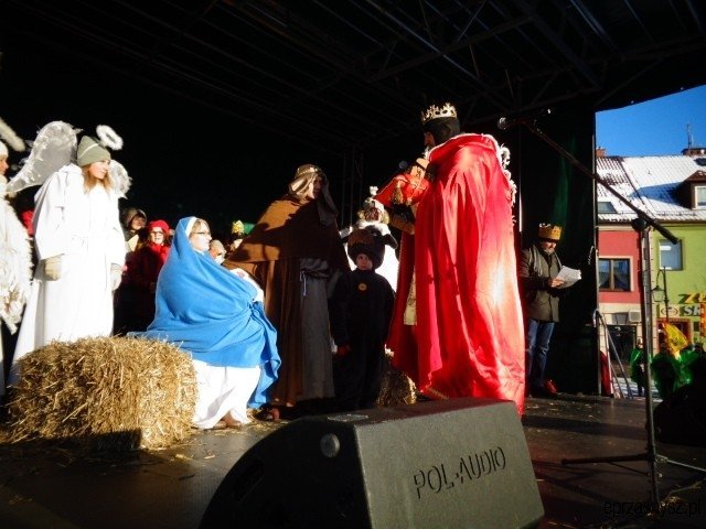 Orszak Trzech Króli po raz czwarty na ulicach Przasnysza [WIDEO, ZDJĘCIA] - zdjęcie #7 - eOstroleka.pl