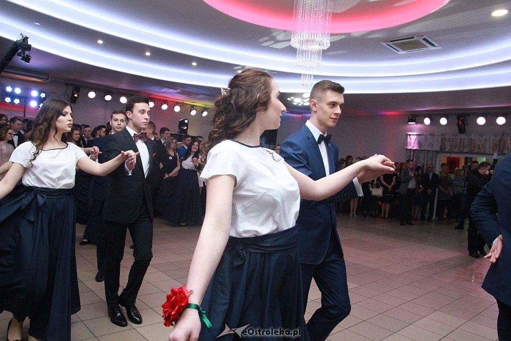 Studniówka w I LO w Ostrołęce [14.01.2017] - zdjęcie #134 - eOstroleka.pl