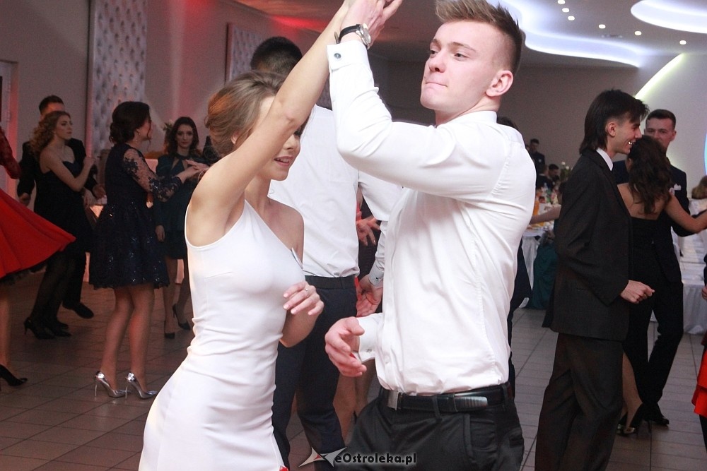 Studniówka w I LO w Ostrołęce [14.01.2017] - zdjęcie #100 - eOstroleka.pl