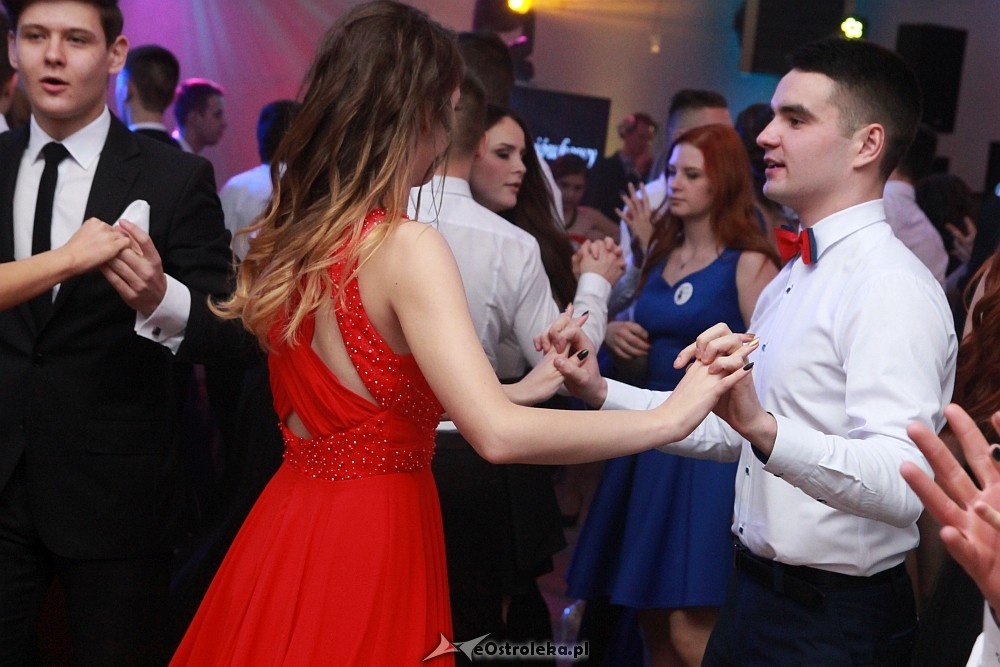 Studniówka w I LO w Ostrołęce [14.01.2017] - zdjęcie #84 - eOstroleka.pl