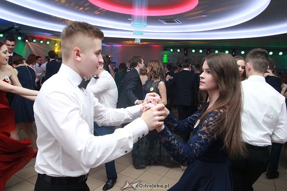 Studniówka w I LO w Ostrołęce [14.01.2017] - zdjęcie #83 - eOstroleka.pl