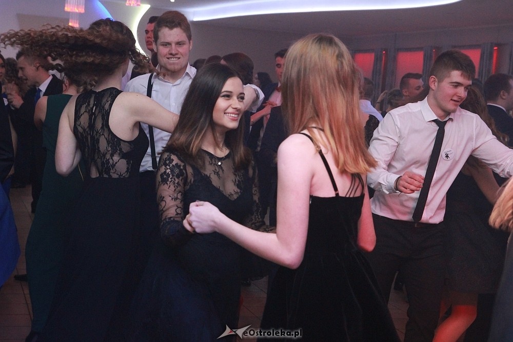 Studniówka w I LO w Ostrołęce [14.01.2017] - zdjęcie #62 - eOstroleka.pl