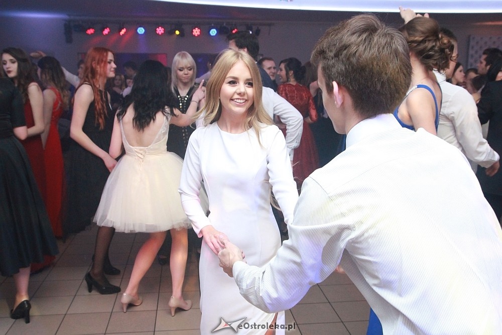 Studniówka w I LO w Ostrołęce [14.01.2017] - zdjęcie #59 - eOstroleka.pl