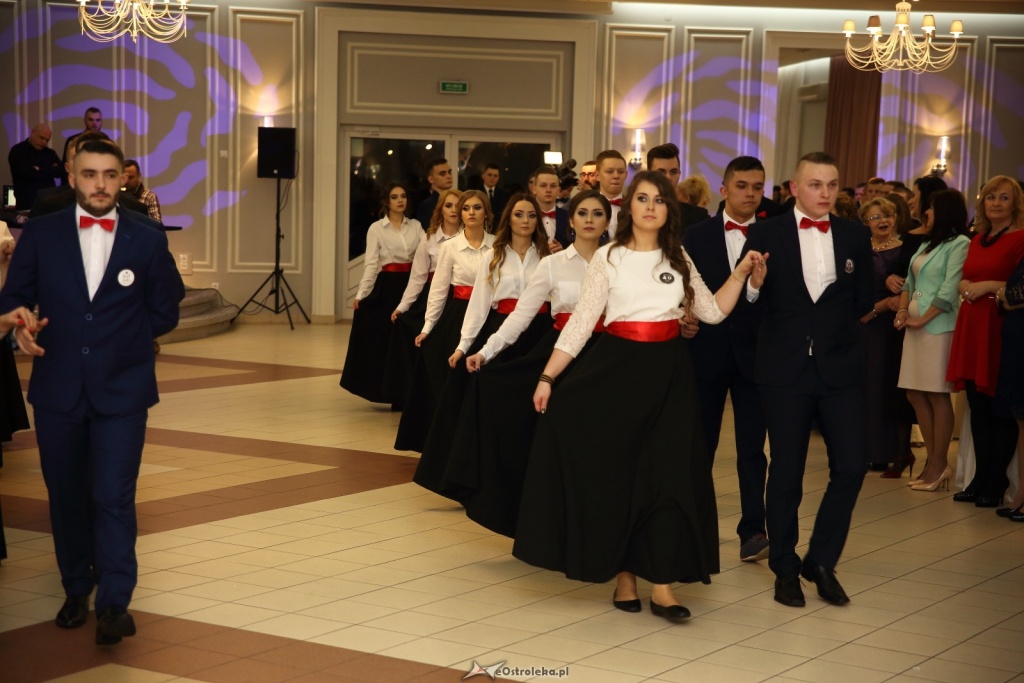 Studniówka w ZSZ nr 3 w Ostrołęce [14.01.2017] - zdjęcie #103 - eOstroleka.pl