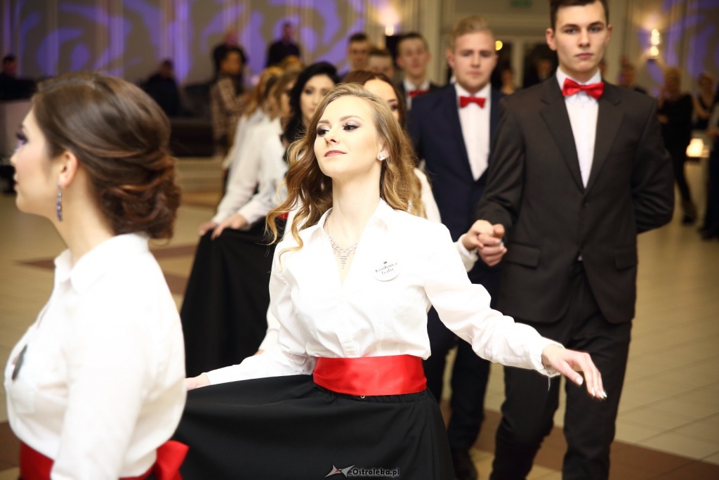 Studniówka w ZSZ nr 3 w Ostrołęce [14.01.2017] - zdjęcie #99 - eOstroleka.pl